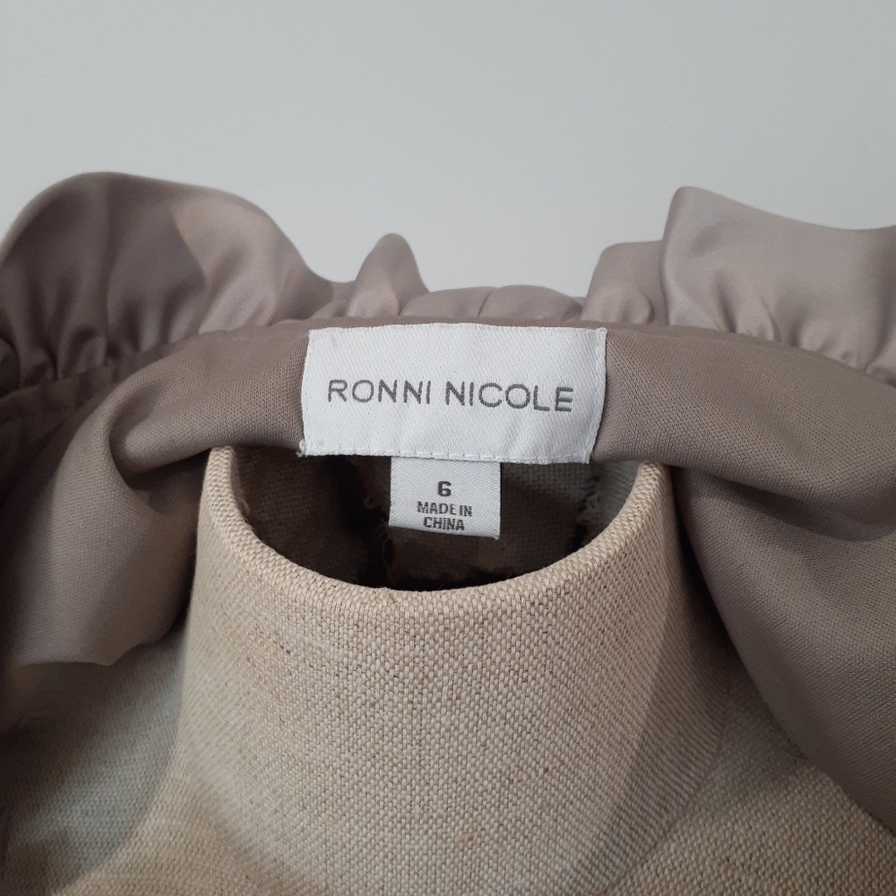 Ronni Nicole | Champagne Dress with ruched neckline - Picture 3 of 9